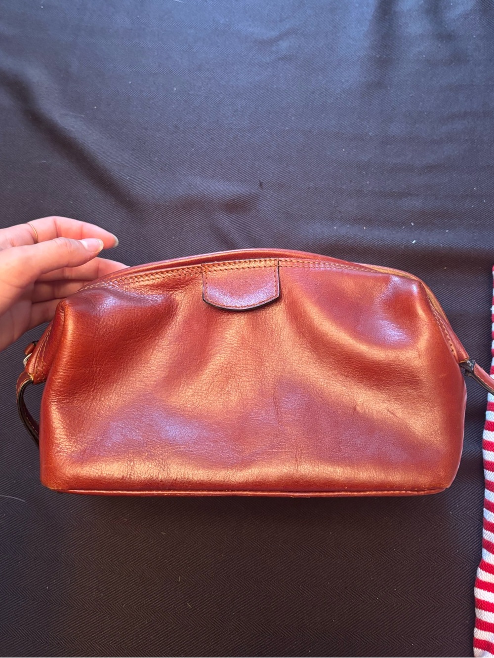 E.Hamman genuine leather toiletry bag
